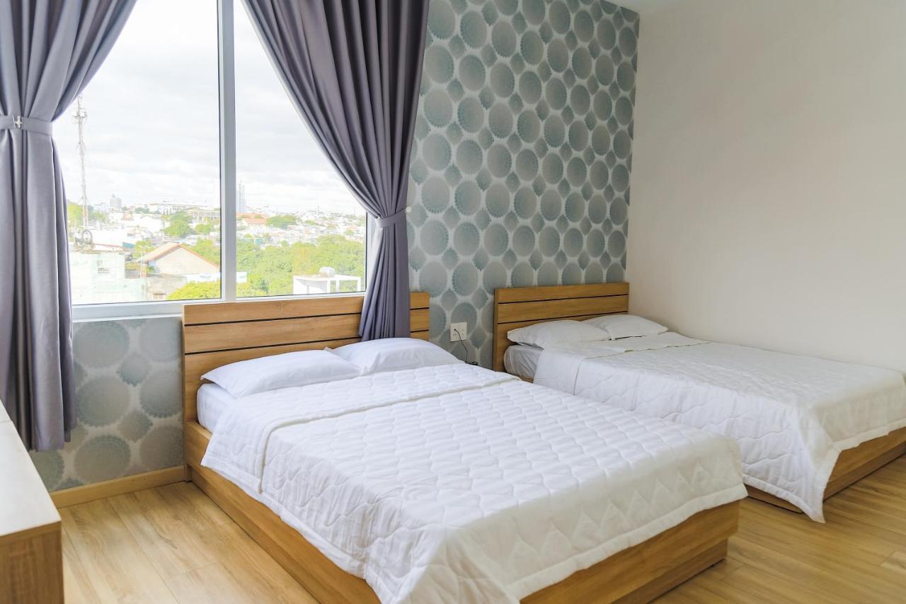 Nam Anh Hotel Буонметхуот Екстер'єр фото